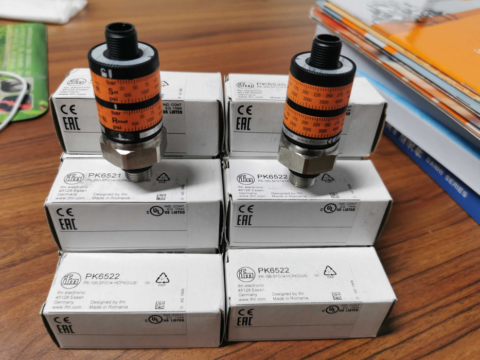 1PC New in Box IFM PN7070 Pressure Sensor