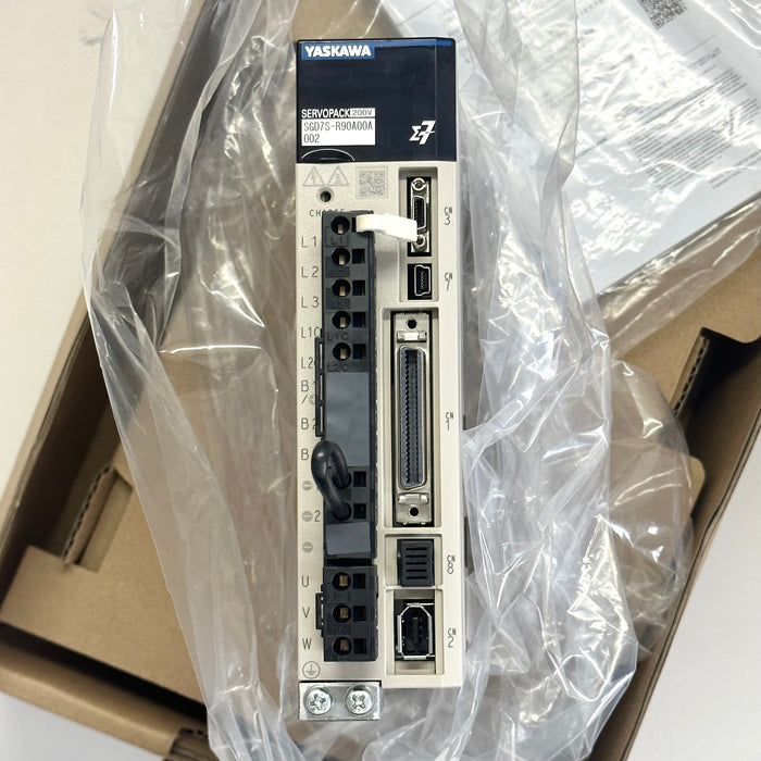 Yaskawa SGD7S-R90A00A002 100W Sigma-7 AC Servo Drive